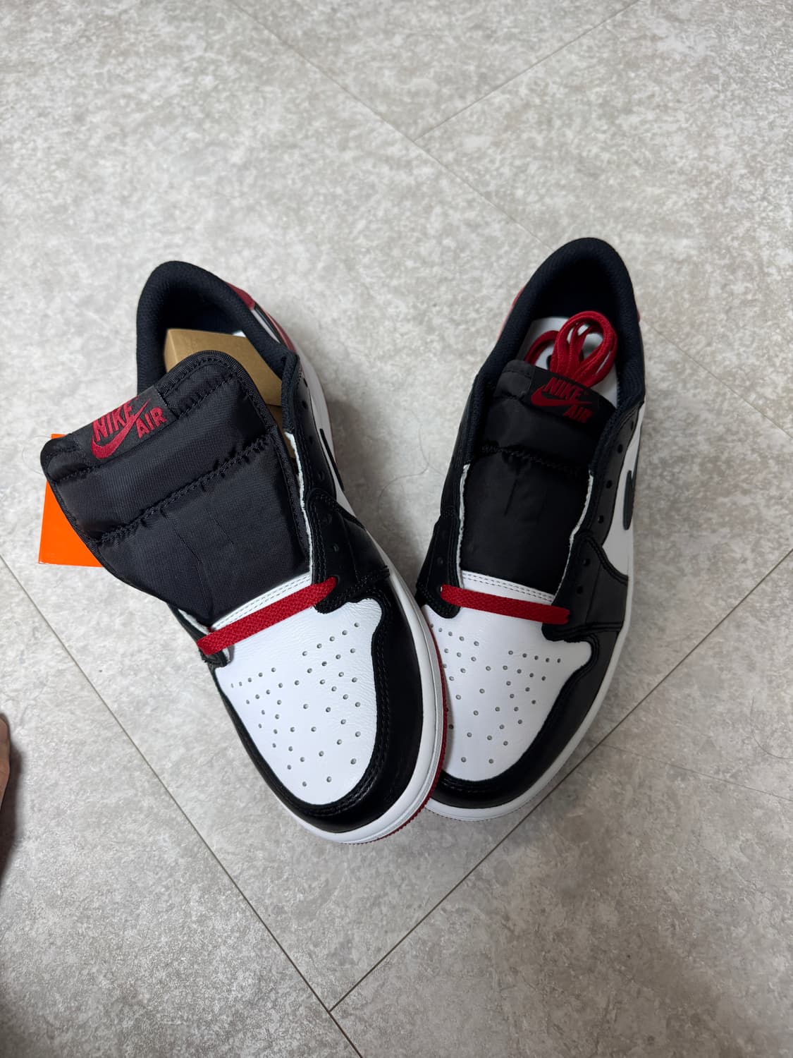 나이키 조던1 로우 레트로 OG 상품이미지1