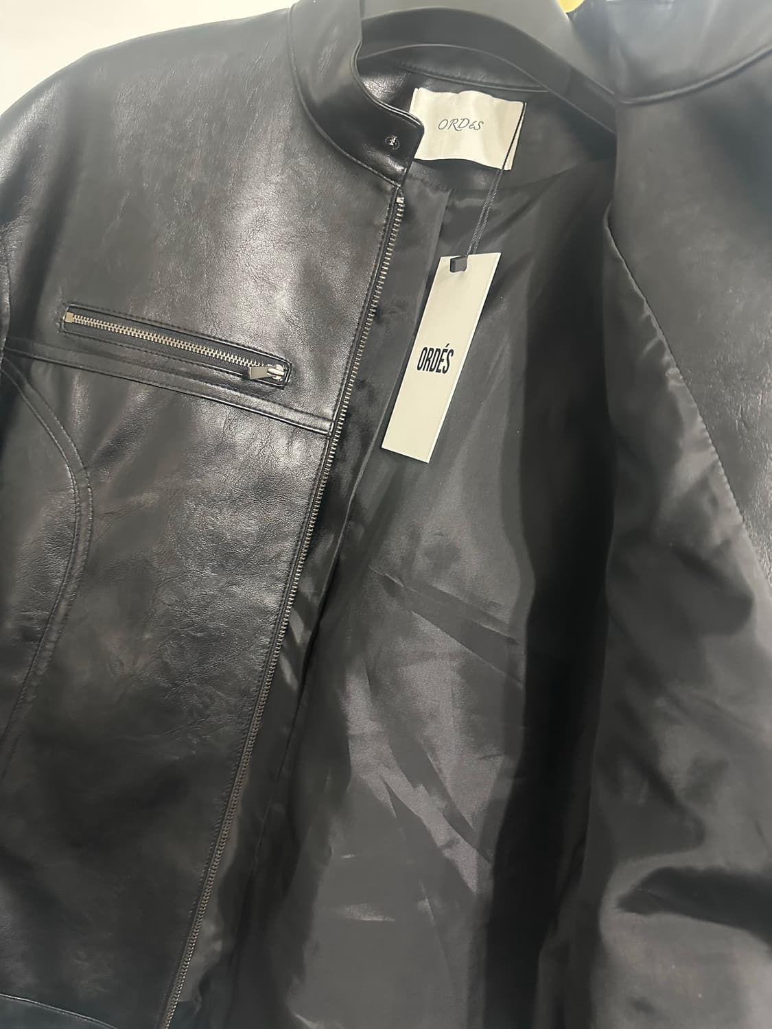 오데스 레더 집업 자켓 상품이미지3