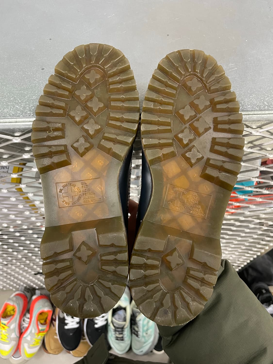 닥터마틴 5홀 윙팁 3989 브로그 슈즈  uk6 상품이미지6