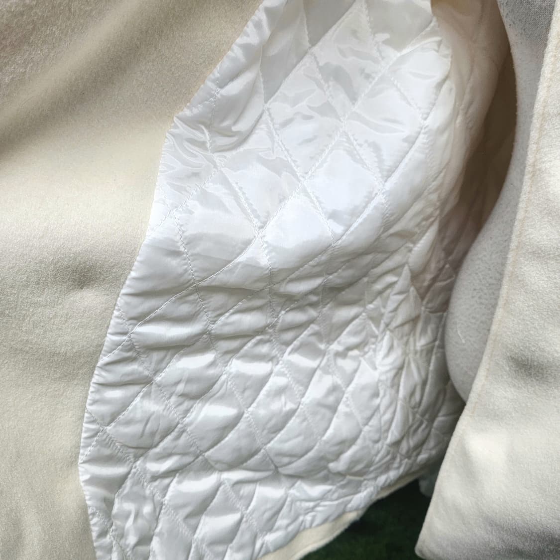 “아이보리 퍼 소매 코트 / 고급스러운 골드버튼 A라인” 상품이미지8