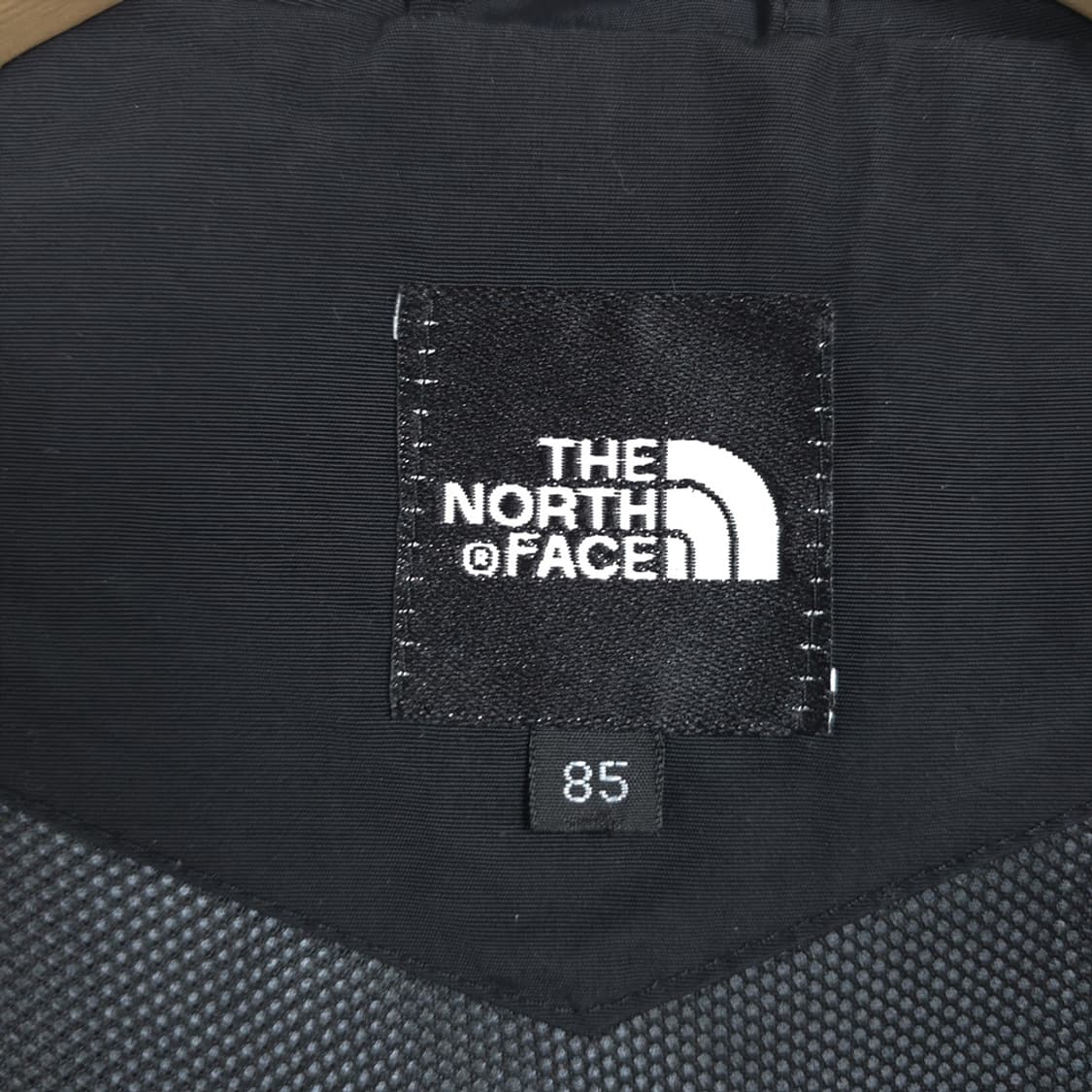 노스페이스 The North Face 블랙 후드 바람막이 자켓 85 상품이미지6