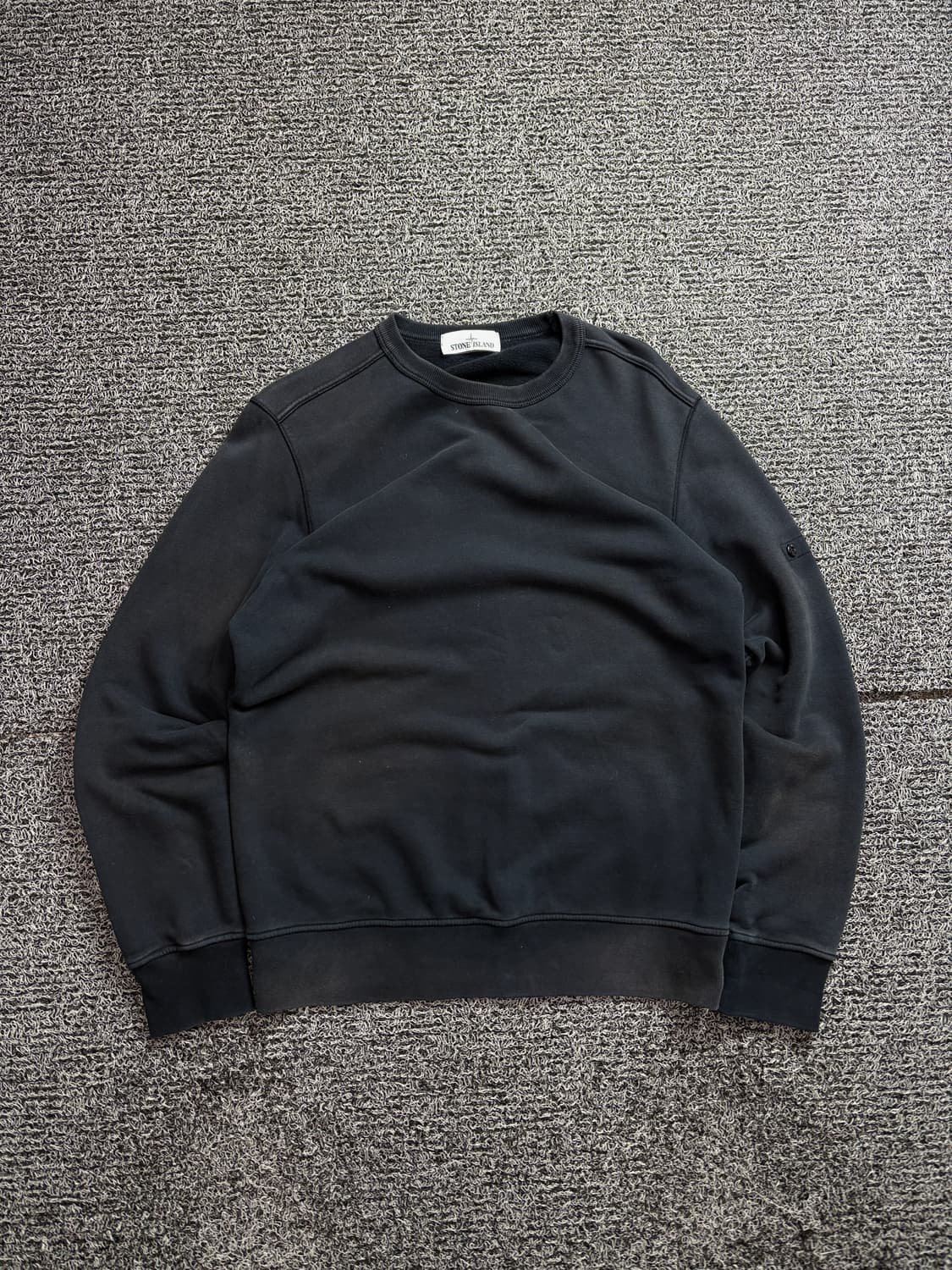 스톤아일랜드 정품 블랙 크루넥 코튼 맨투맨 2508 상품이미지2