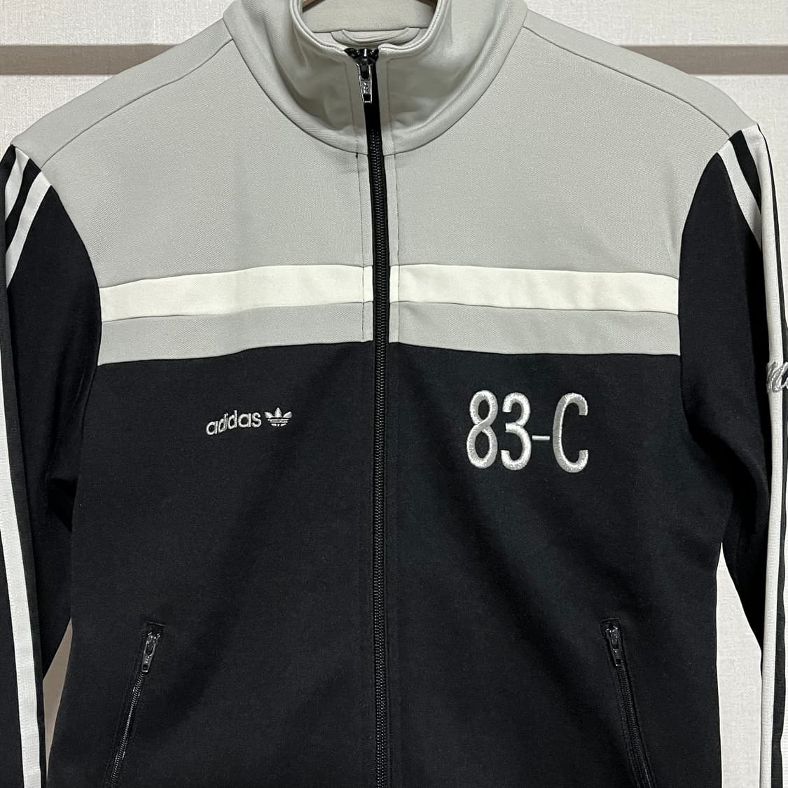 아디다스 83-C 블랙 트랙탑 90 상품이미지4