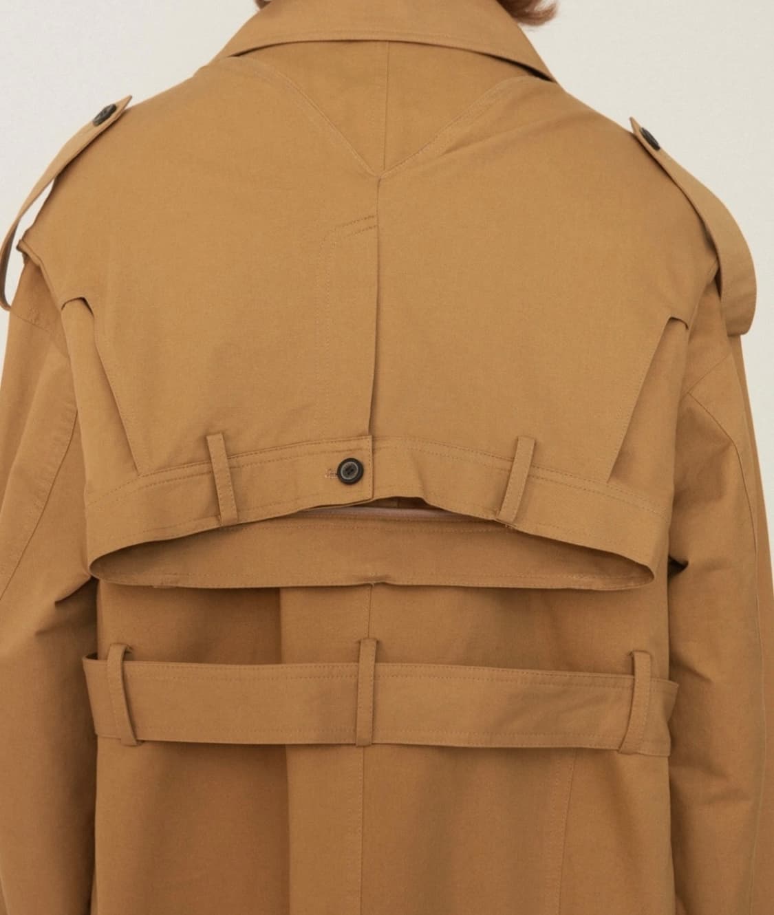 아더에러 19SS 퓨전 트렌치 코트 상품이미지3