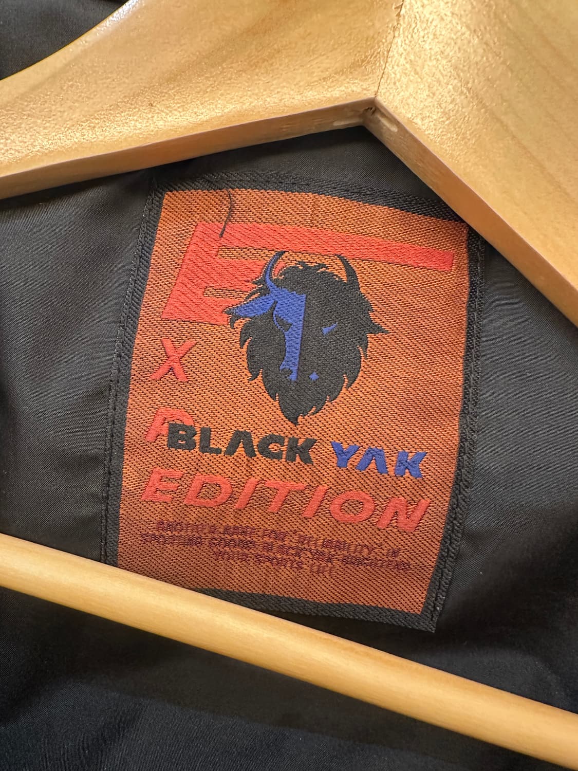 105) 블랙야크 고어텍스 바람막이 등산복 청보라 상품이미지3