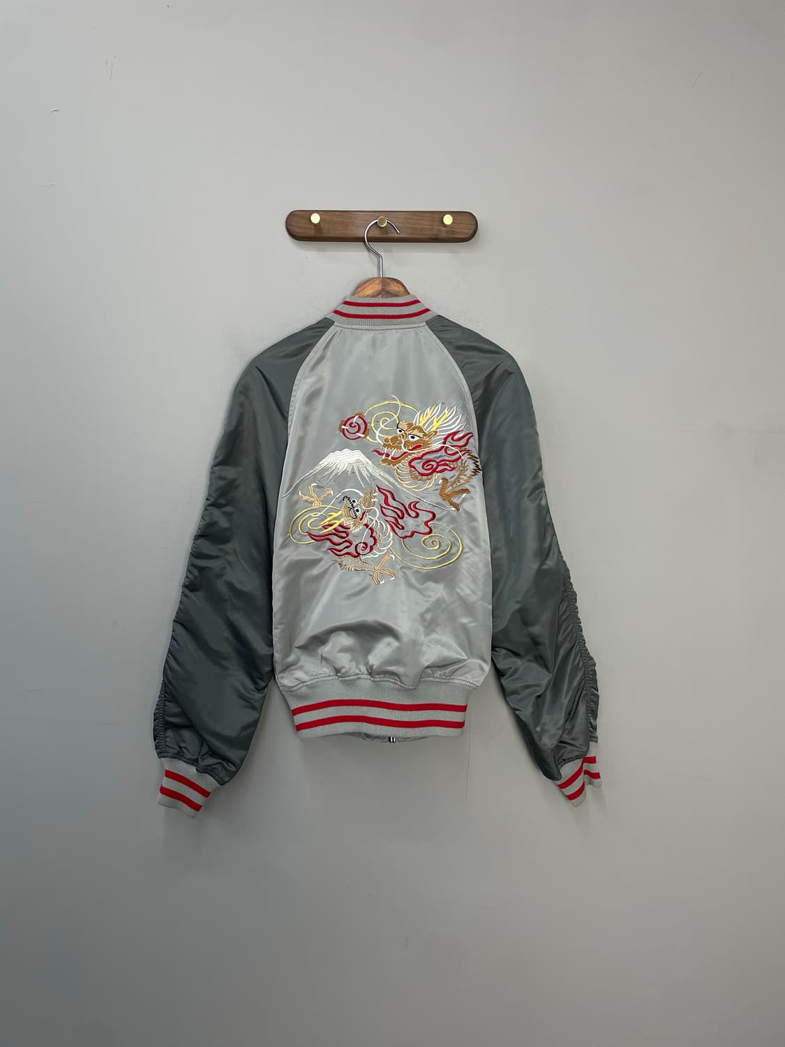 알파인더스트리 MA-1 수베니어 더블 드래곤 리버시블 자켓 H1526 상품이미지3