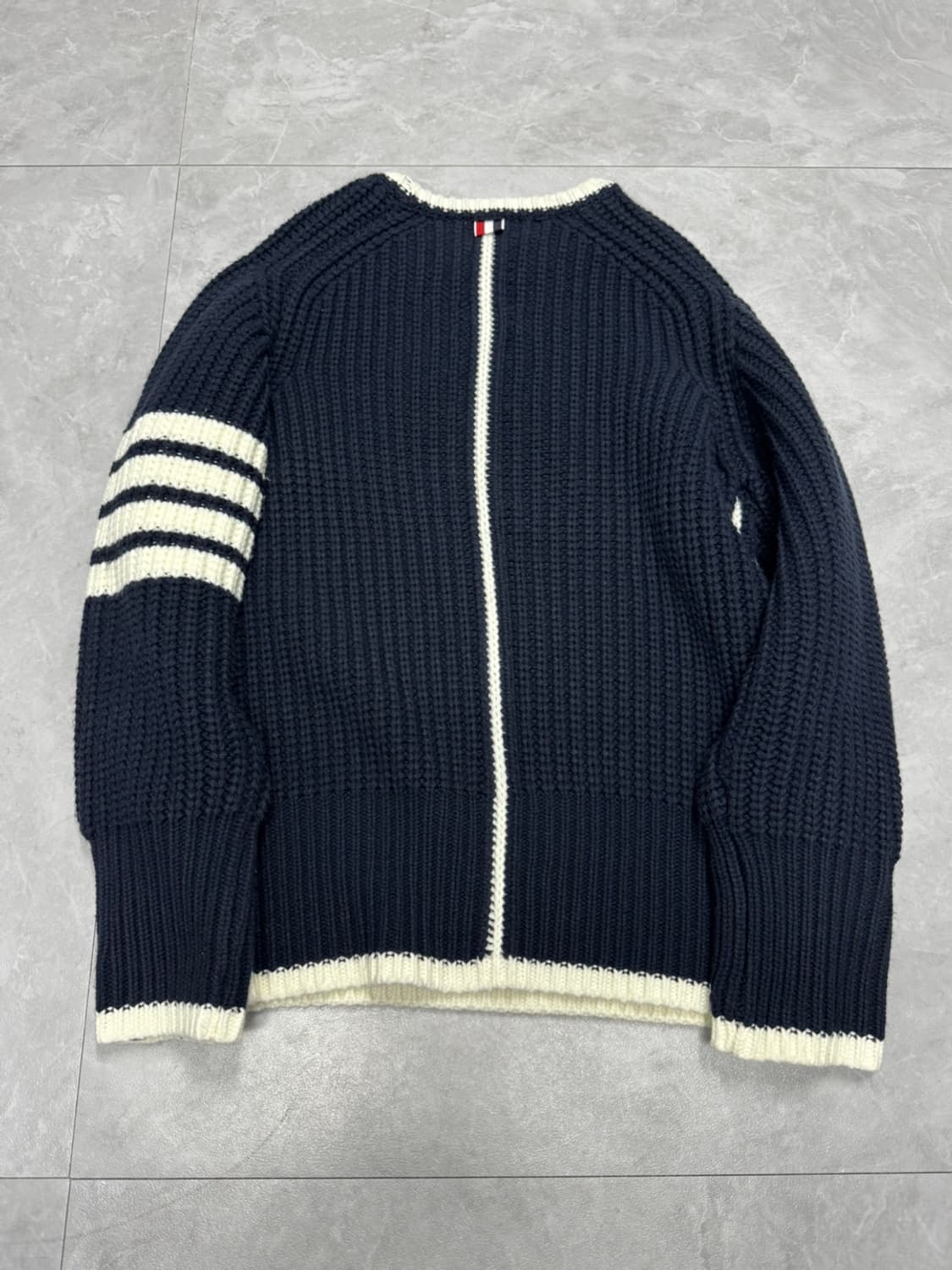 톰브라운 4사이즈 상품이미지2