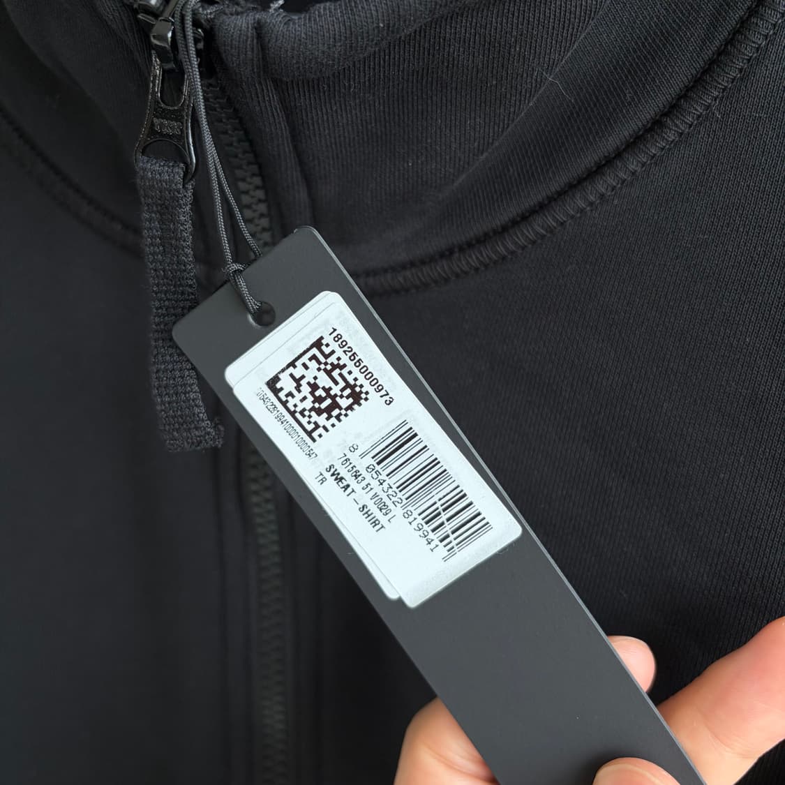 새상품(L)스톤아일랜드 와펜 코튼 풀집업 블랙 상품이미지3