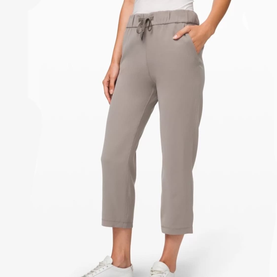 4 룰루레몬 온더플라이 크롭 밴딩 팬츠 상품이미지1