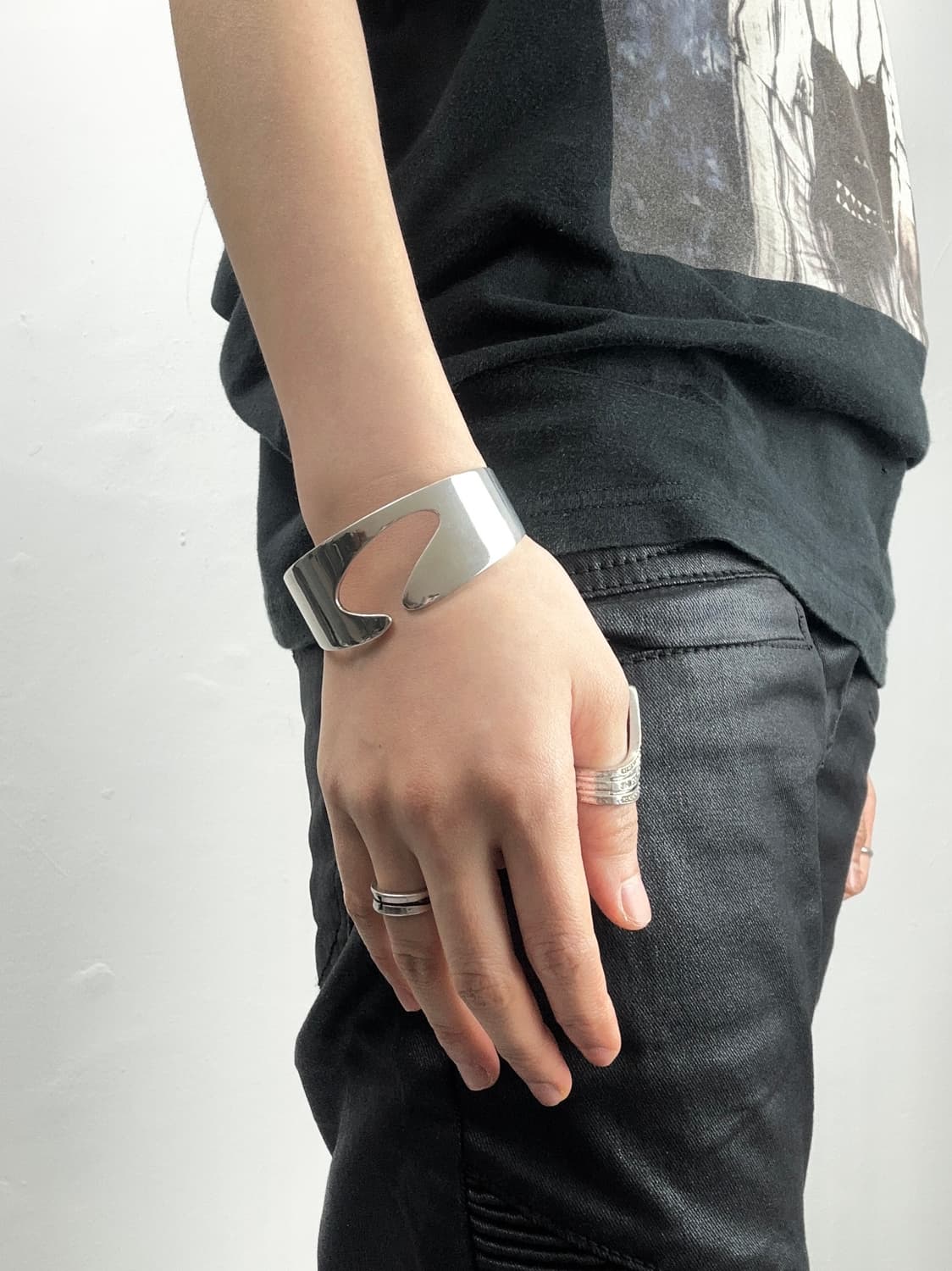Philippe Audibert Sculptural Open Cuff B 상품이미지1