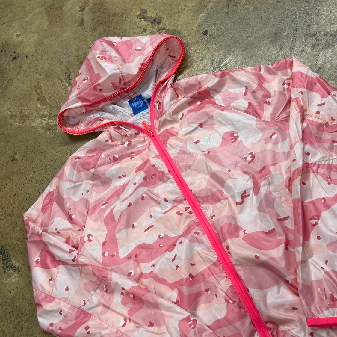 아디다스 핑크 카모 바람막이 상품이미지1