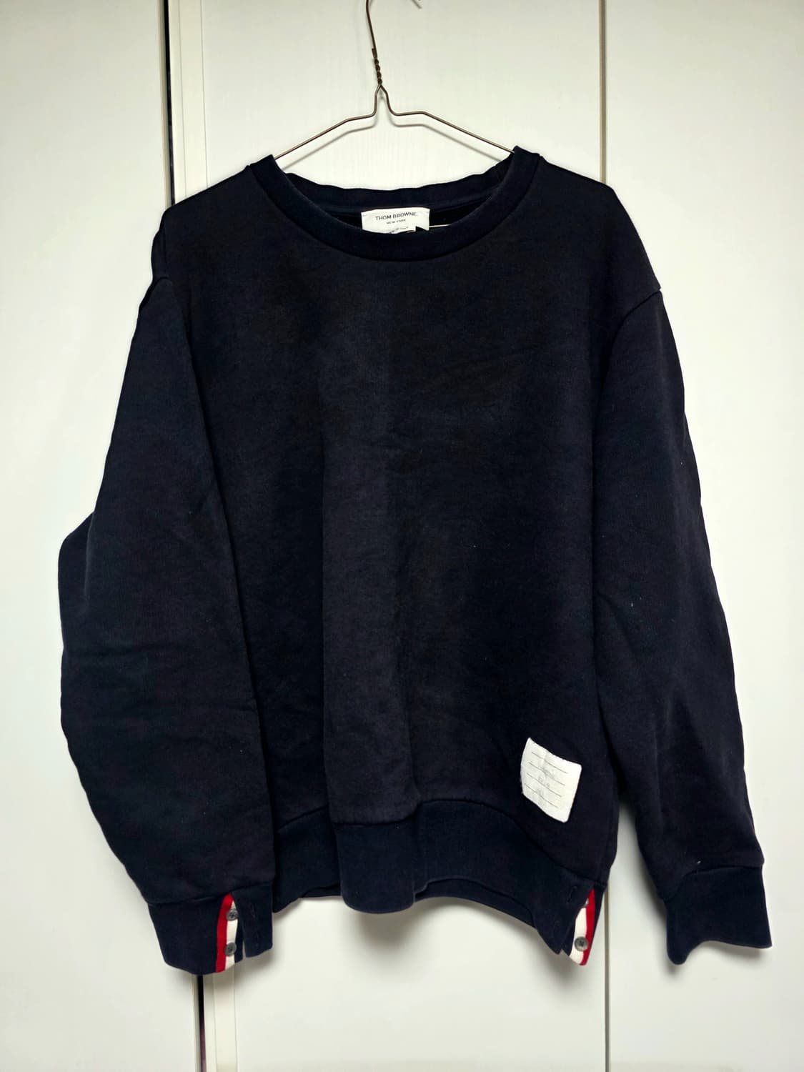 톰브라운 네이비 백삼선 맨투맨 5사이즈(XL) 상품이미지2