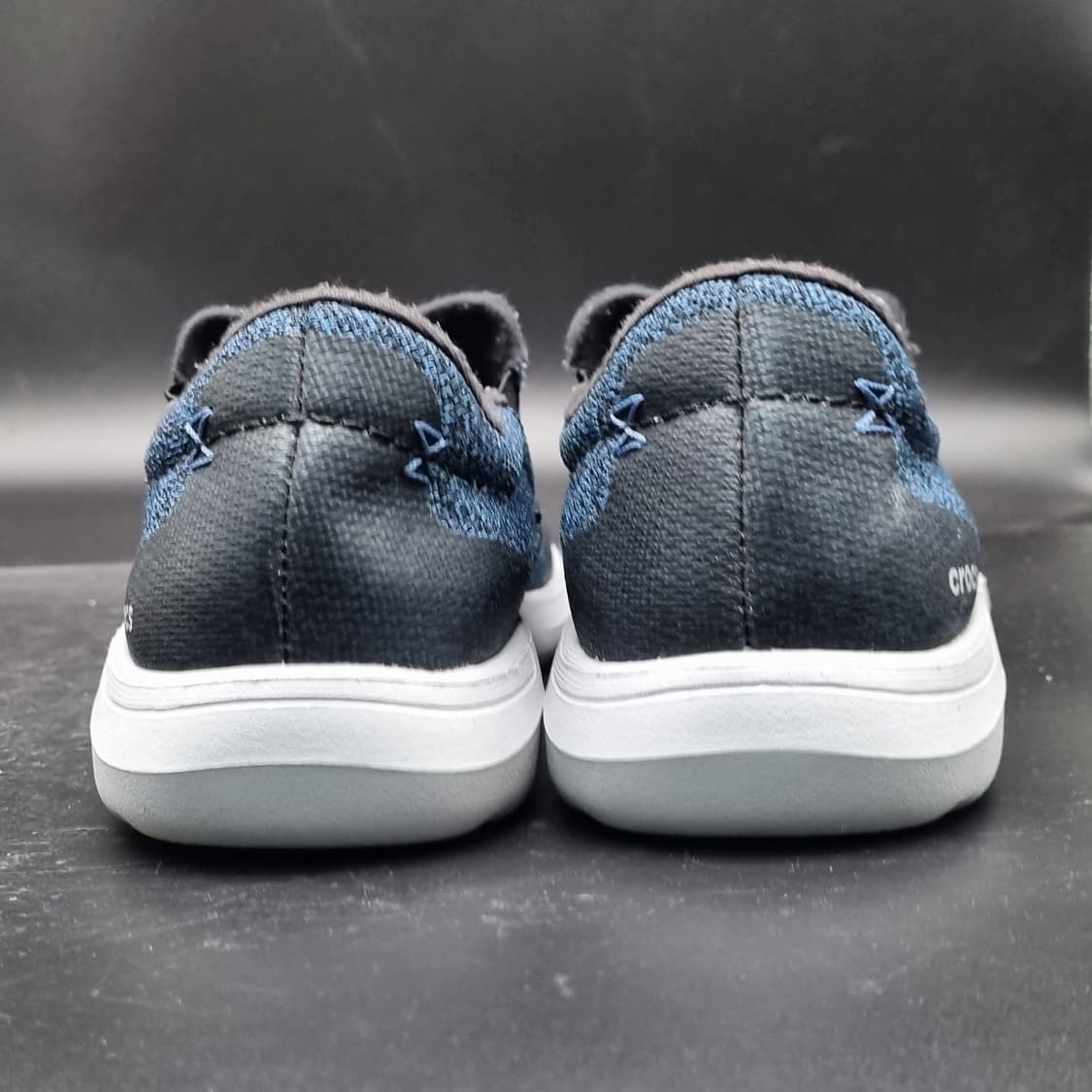 크록스 킨세일 남성슬립온250. 상품이미지4