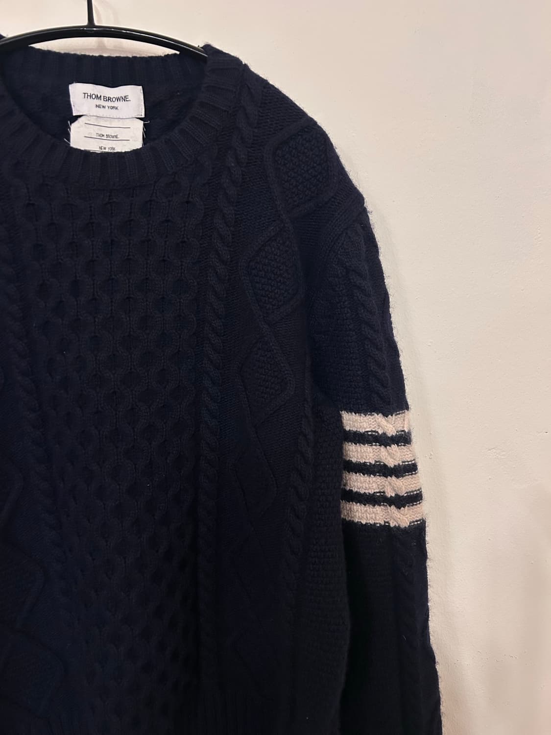 (정품) 톰브라운 네이비 케이블 니트 2사이즈 상품이미지4