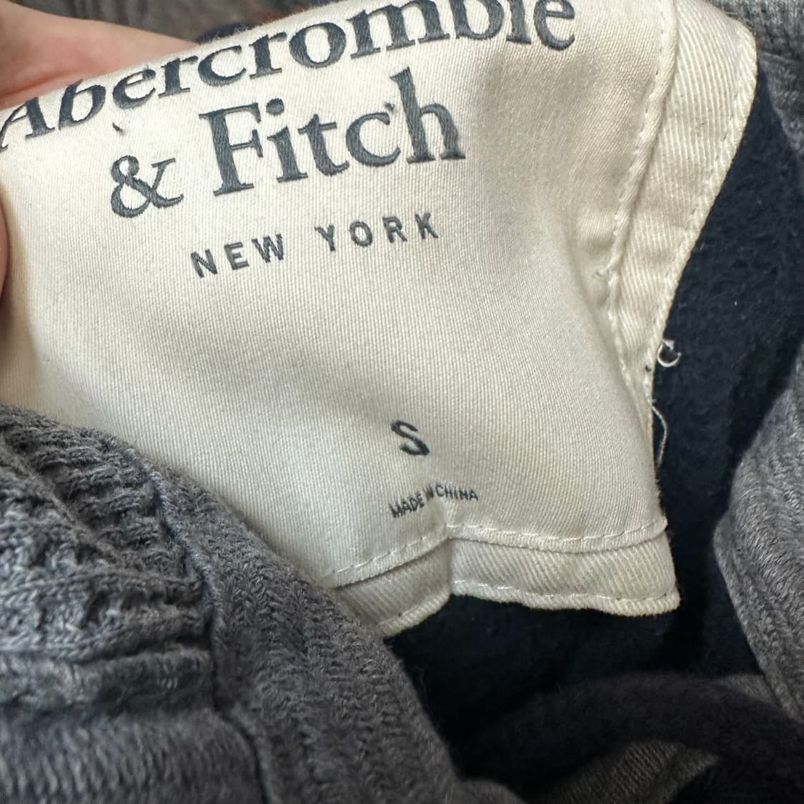 아베크롬비 빈티지 타이트핏 뉴욕 네이비후드집업 S 상품이미지3