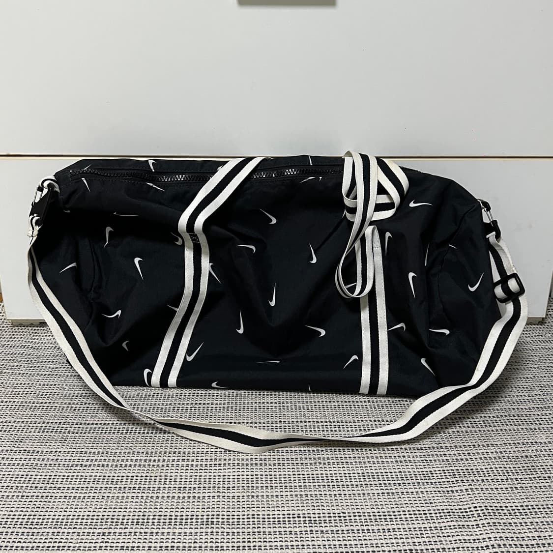 나이키 헤리티지 스우시 더플백 짐백 상품이미지3