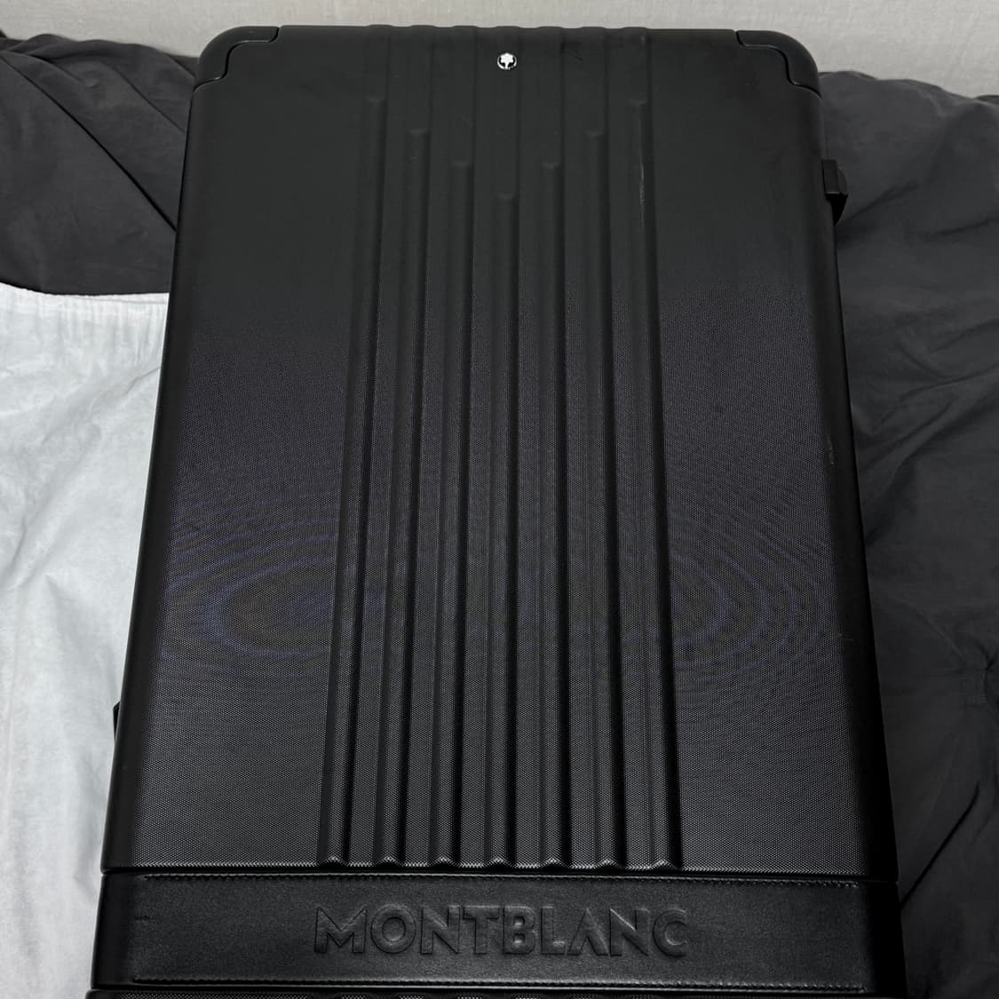 몽블랑 블랙 트렁크 트롤리 캐리어 상품이미지2