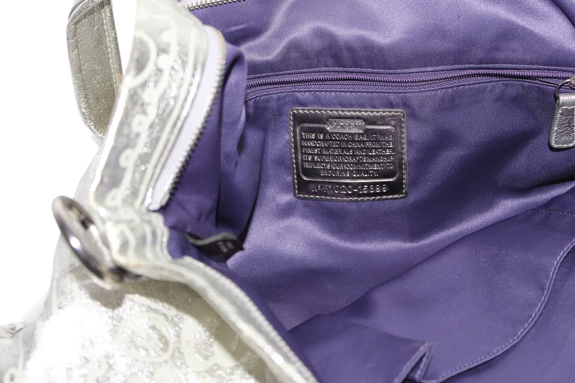 2000s COACH 코치 Y2K 메탈릭 그래피티 토트백 상품이미지9