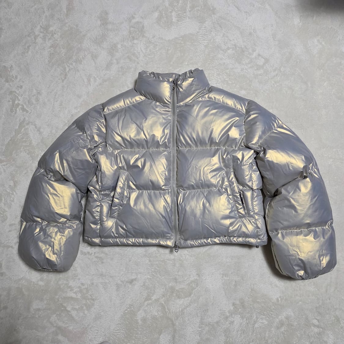 (F)여성 비터쉘즈 글로시 크롭 푸퍼 패딩 상품이미지1