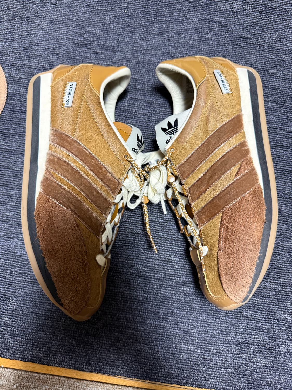 아디다스x송포더뮤트 235 상품이미지3