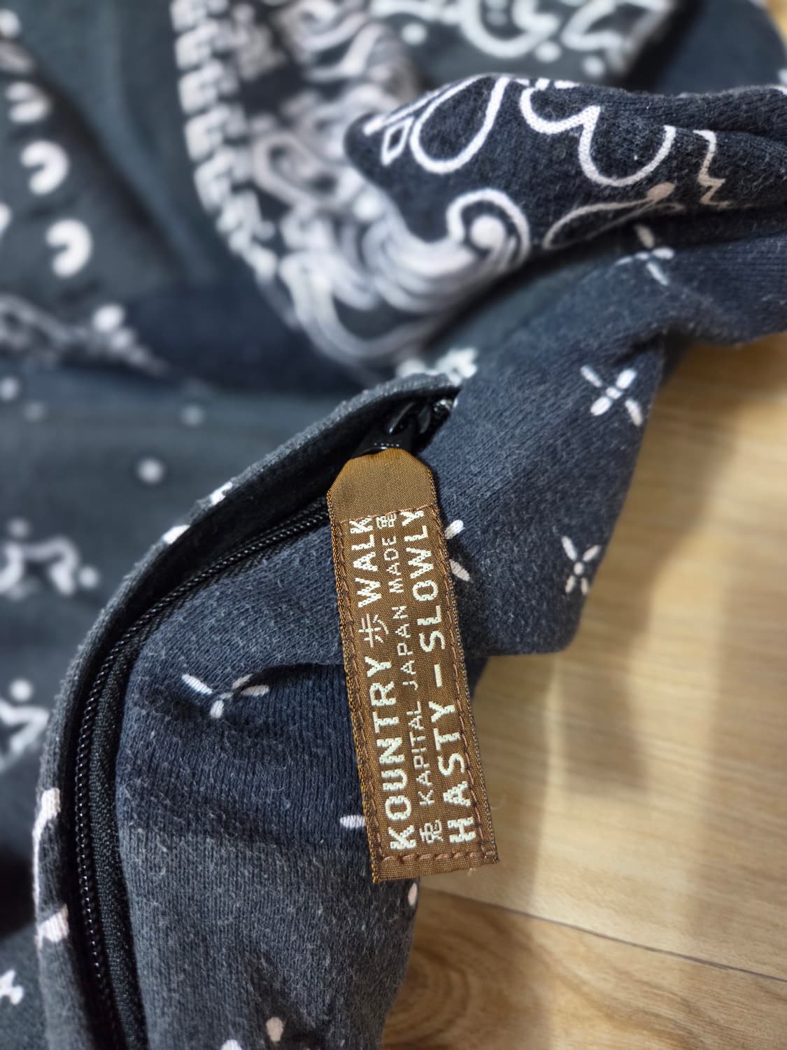 캐피탈 반다나 케사 후드 블랙 상품이미지6