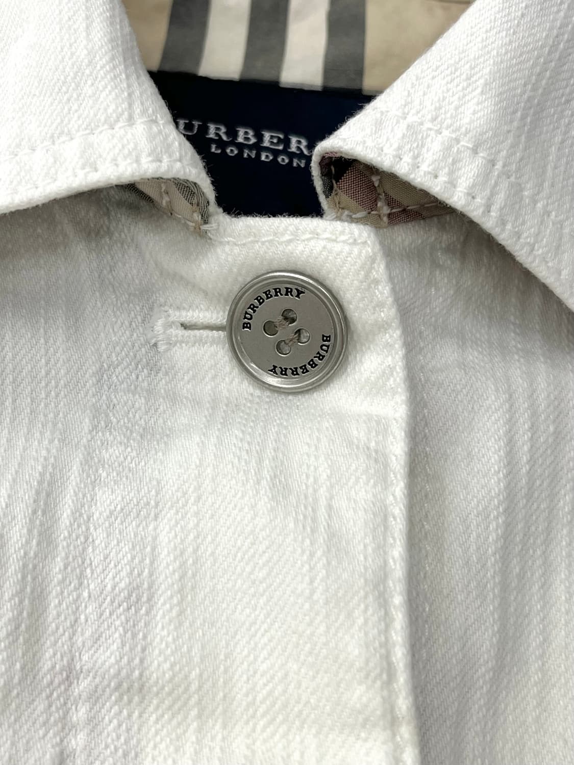 Burberry 버버리 화이트 크롭 코튼 자켓 상품이미지7