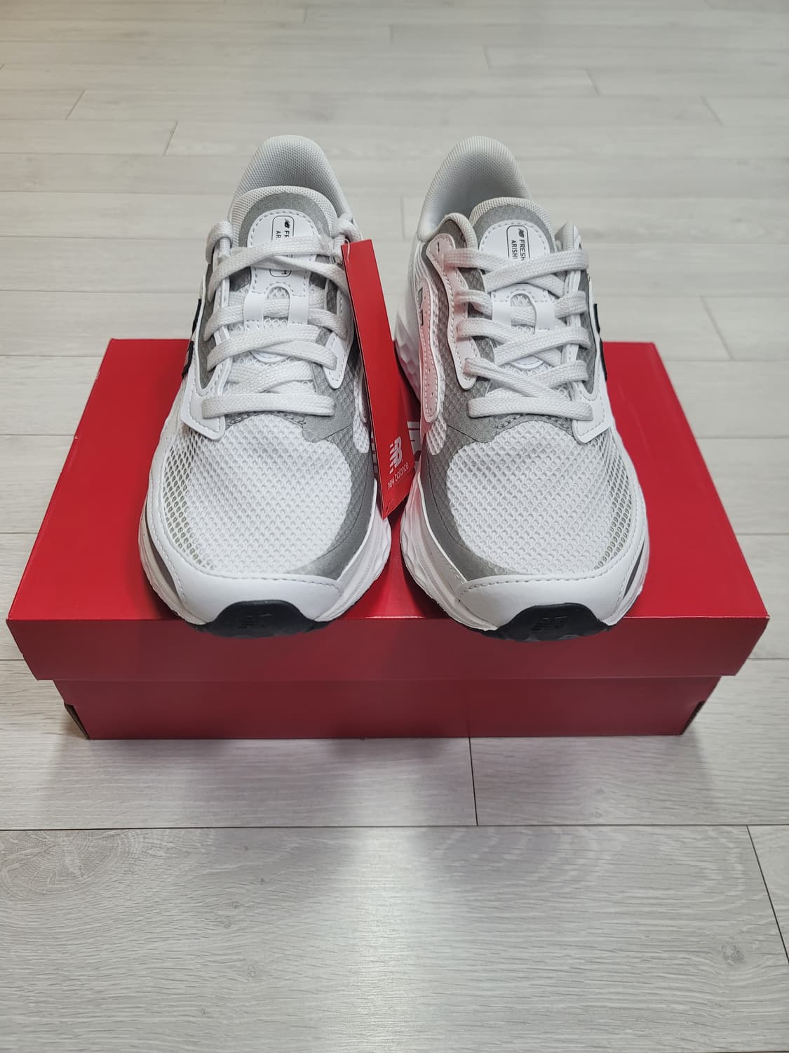 (250)뉴발란스 프레쉬 폼 아리시 럭스 v4 화이트-2E 와이드[대전] 상품이미지5