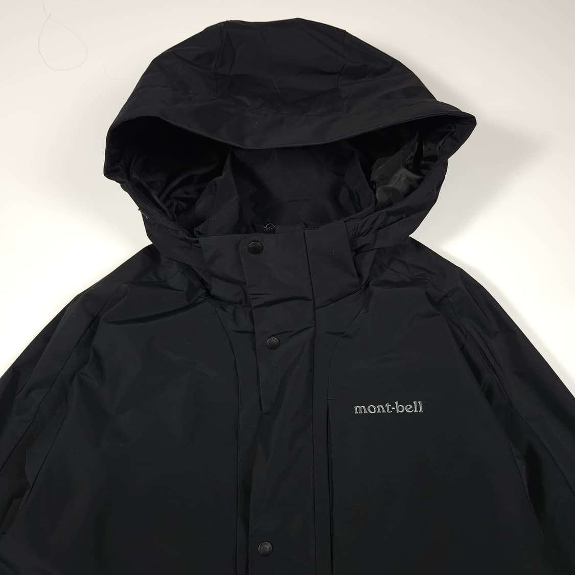 몽벨 바람막이 블랙 상품이미지2