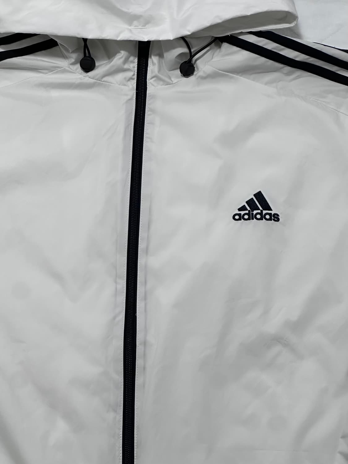 아디다스 삼선 화이트 후드 바람막이 상품이미지2