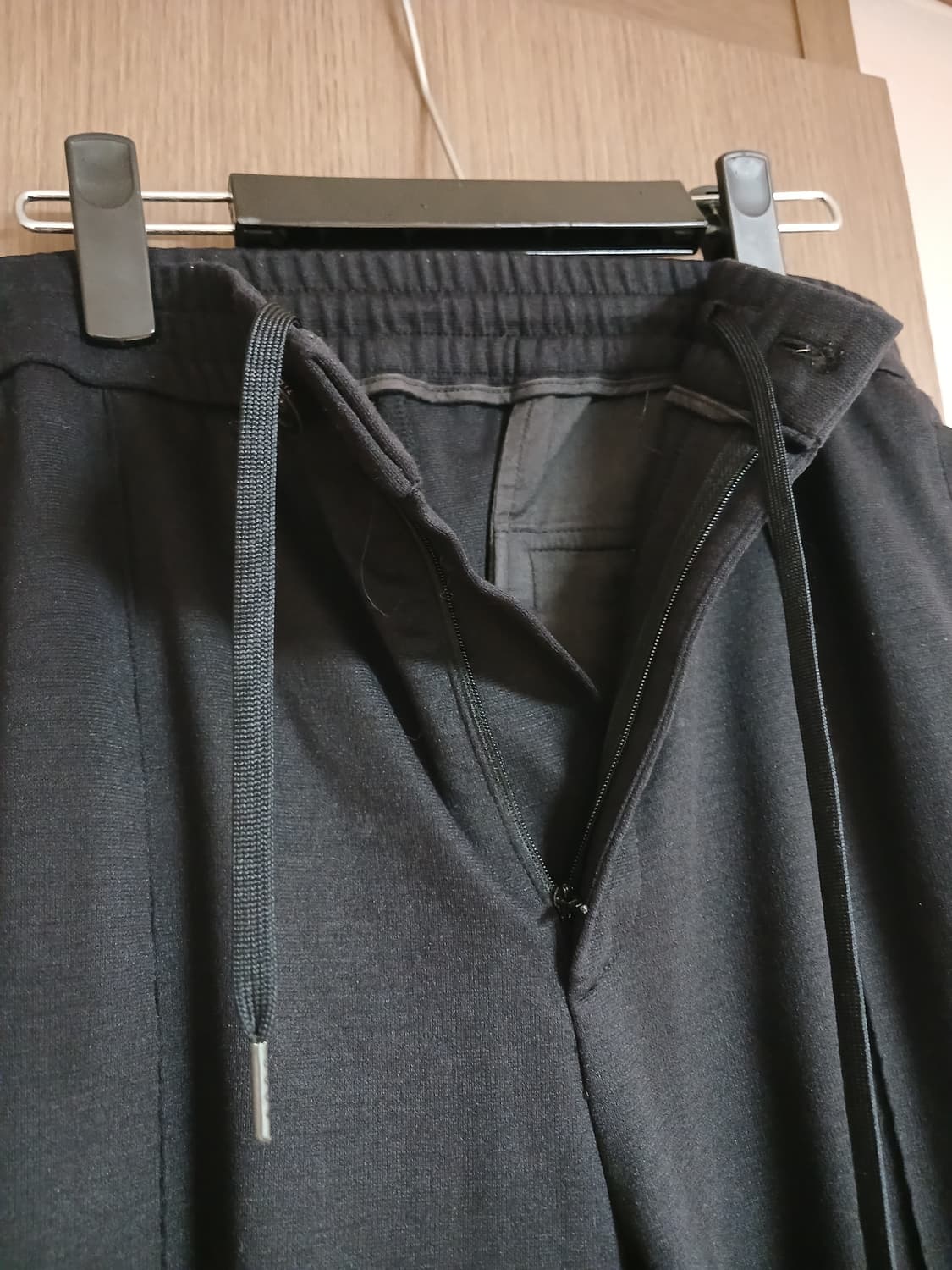 타임옴므 2025 모직 레이온 혼방 릴렉스핏 스트링팬츠88 (35) 상품이미지5