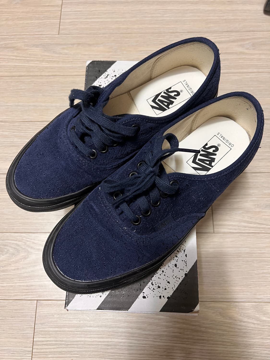 반스 볼트 OG 어센틱 LX 벨벳 레오파드 드레스 블루 250 상품이미지1