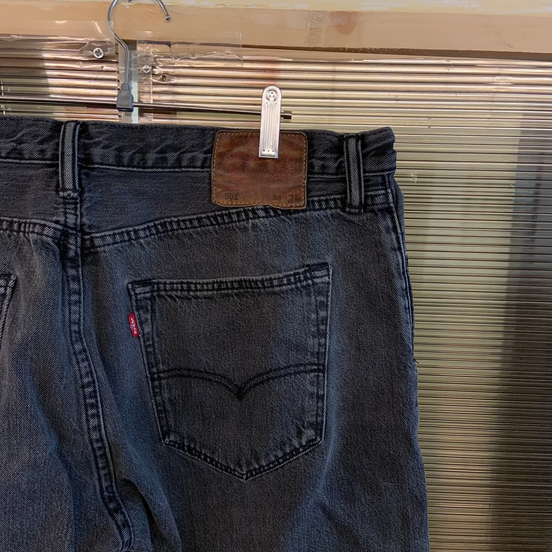 90s-00s 리바이스 501 흑청 36x32 상품이미지2