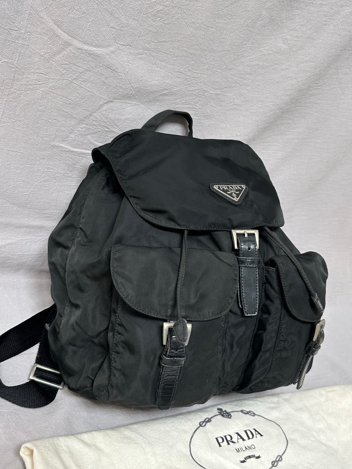 프라다 포코노 나일론 투포켓 백팩 미디움 미듐 상품이미지4