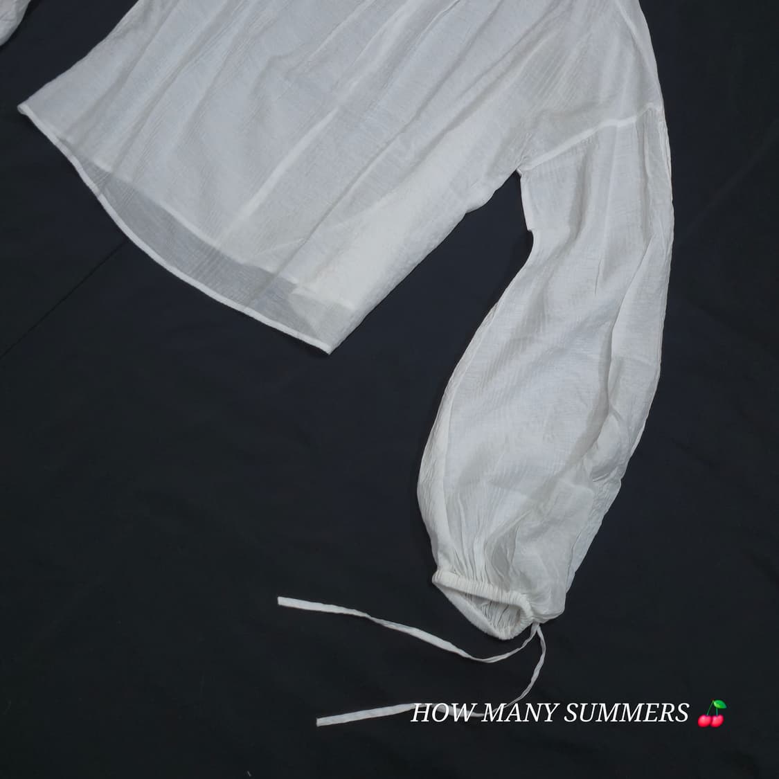 GU 화이트 블라우스 셔링 스트링 벌룬 소매 시스루 상의 상품이미지6