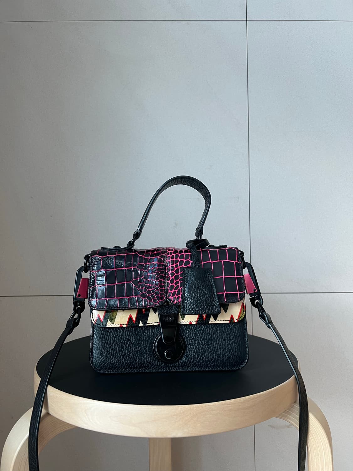 겐조 Kenzo 송아지 가죽 숄더백 상품이미지1