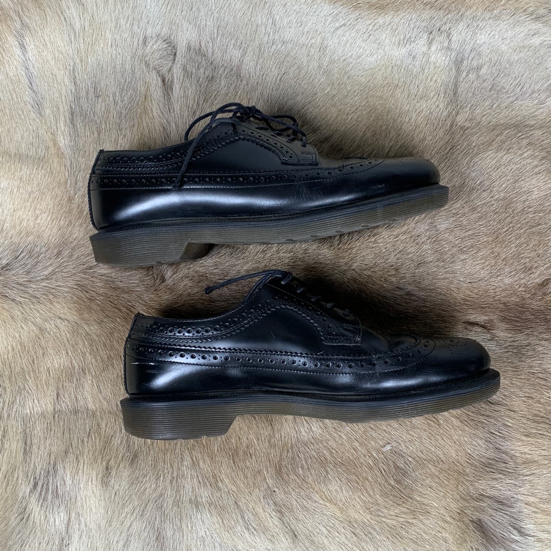 닥터마틴 윙팁 레더 슈즈 상품이미지10