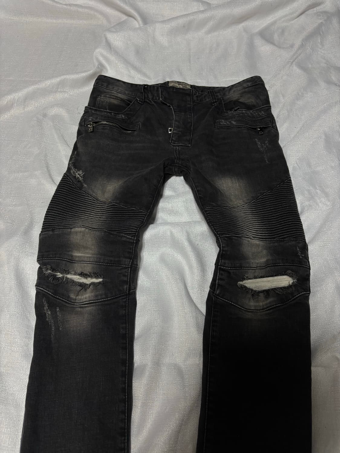 “Unknown” Black Distressed Biker Pants 상품이미지7