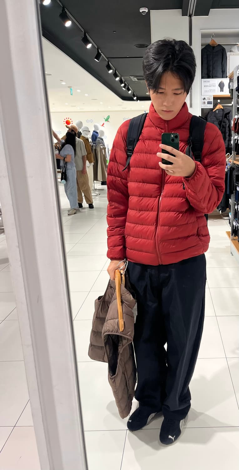 유니클로 pufftec 경량패딩 레드 XL 상품이미지1