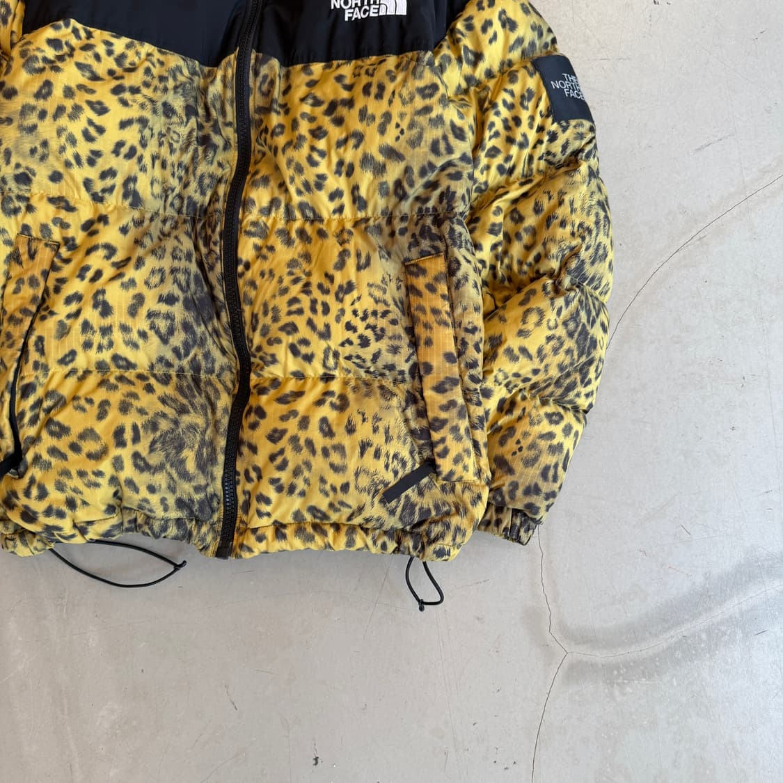 노스페이스 레오퍼드 눕시 푸퍼 상품이미지3
