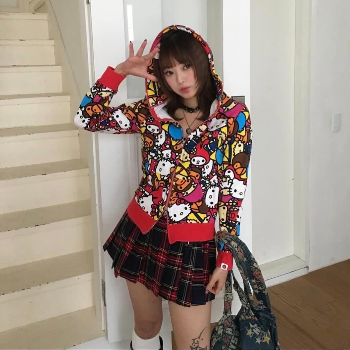 산리오 콜라보 베이프 크롭 후드집업 상품이미지1