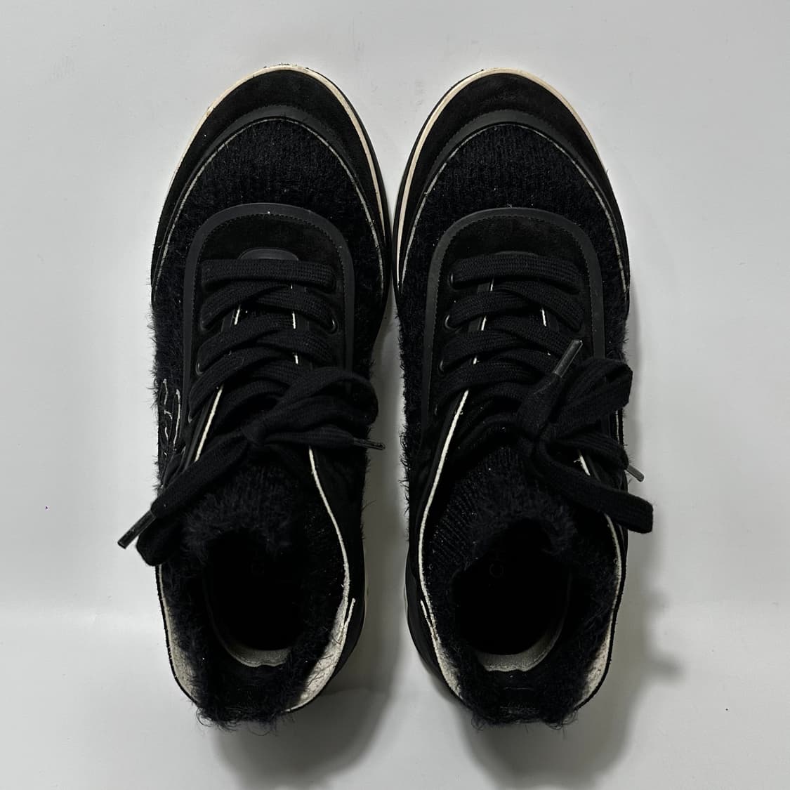 샤넬 CC 로고 패브릭 스웨이드 스니커즈 (245)  상품이미지6