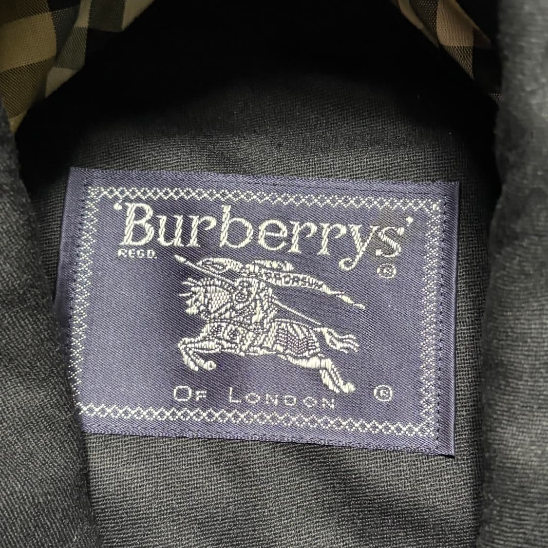 L 40 버버리 블랙 롱 코트 상품이미지4