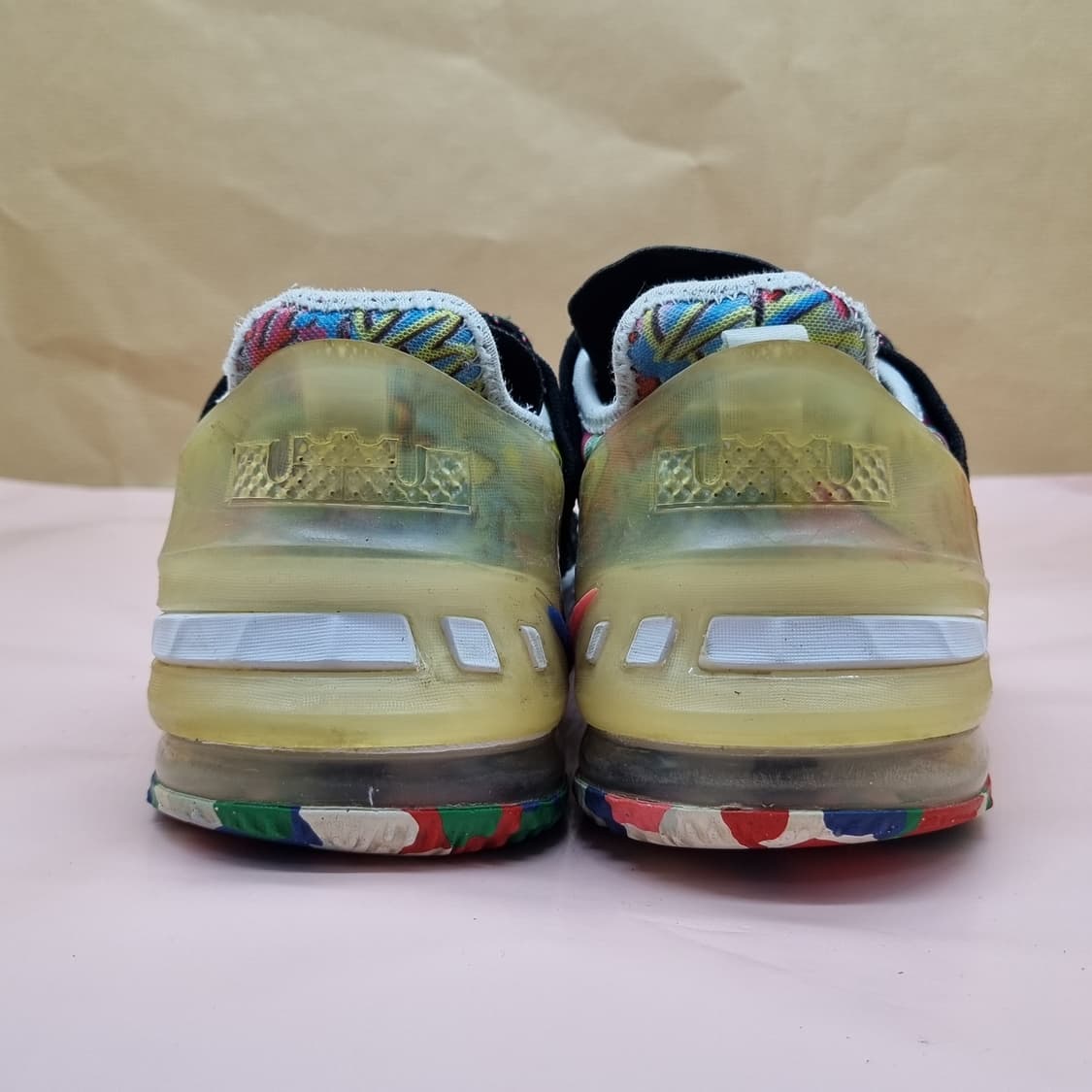 나이키 르브론18 운동화235 상품이미지4