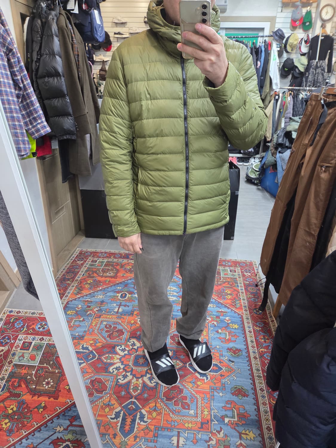  아디다스 아웃도어 모듈러 덕다운 경량패딩 올리브카키 xl  상품이미지8