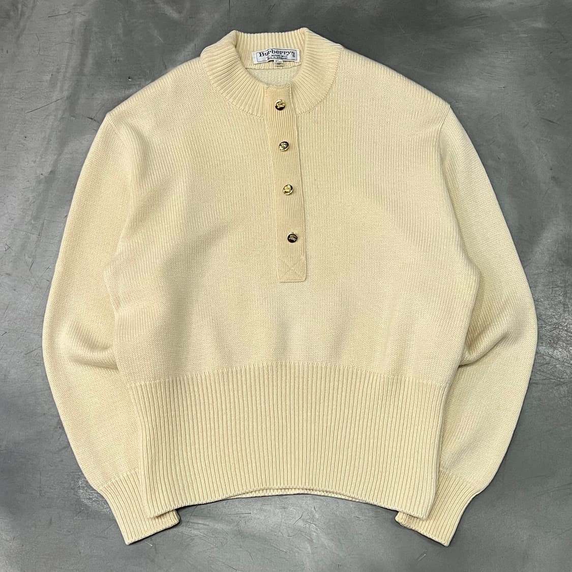  버버리 금장 버튼 니트 y14530 상품이미지1