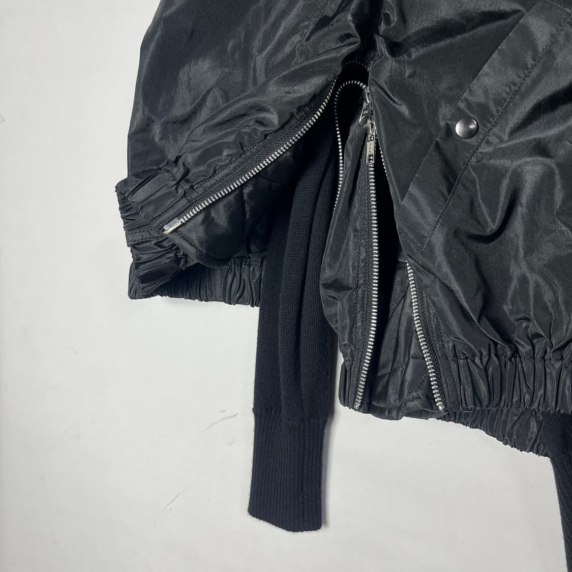 [sacai] 사카이 투웨이 지퍼 디테처블 하이넥 믹스 봄버자켓 상품이미지5