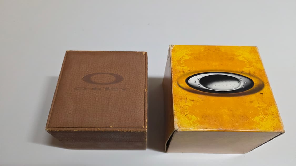 오클리 gmt 시계 상품이미지10