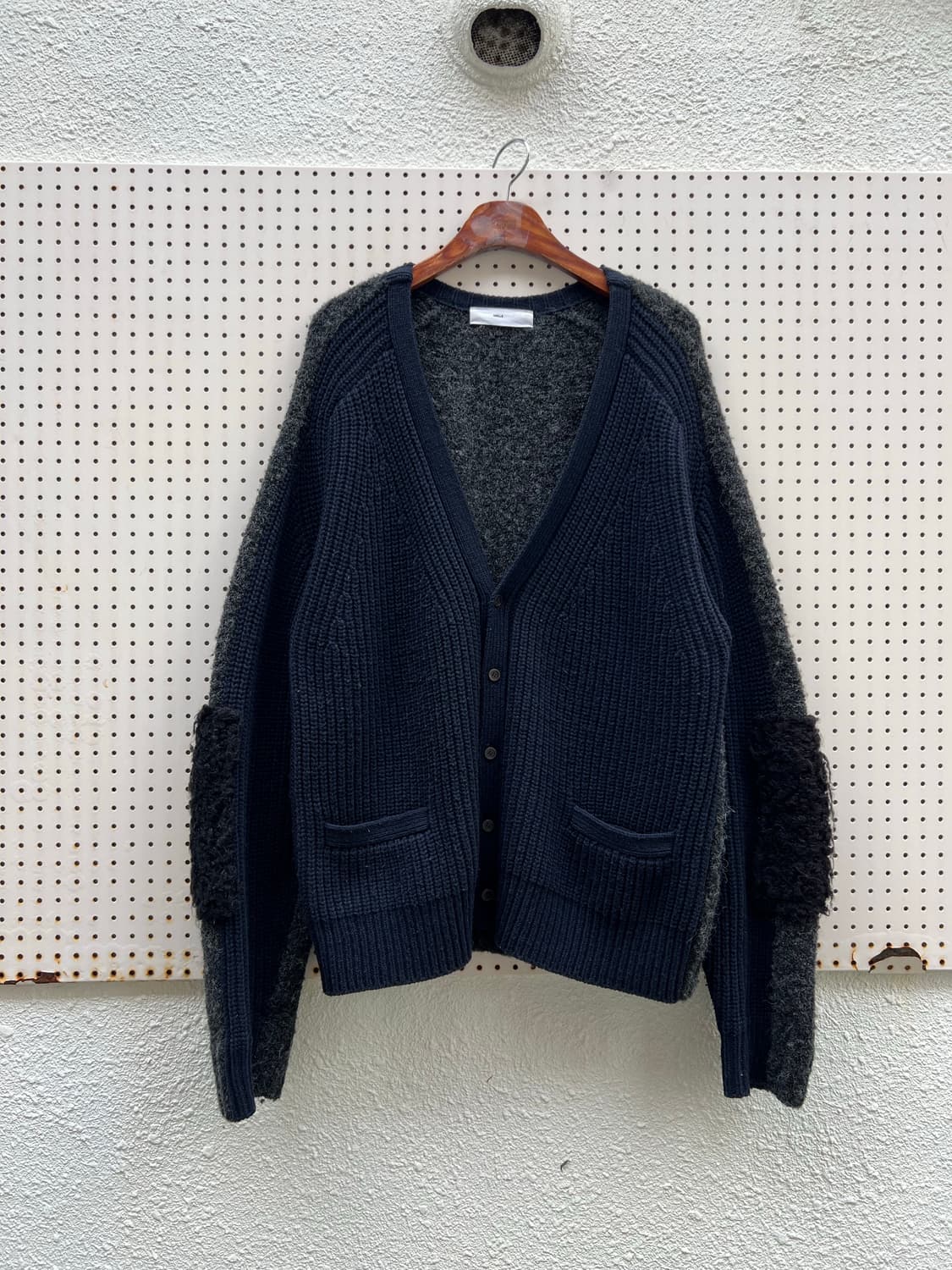 TOGA VIRILIS DIFFERENT MATERIAL 토가 울가디건 상품이미지1