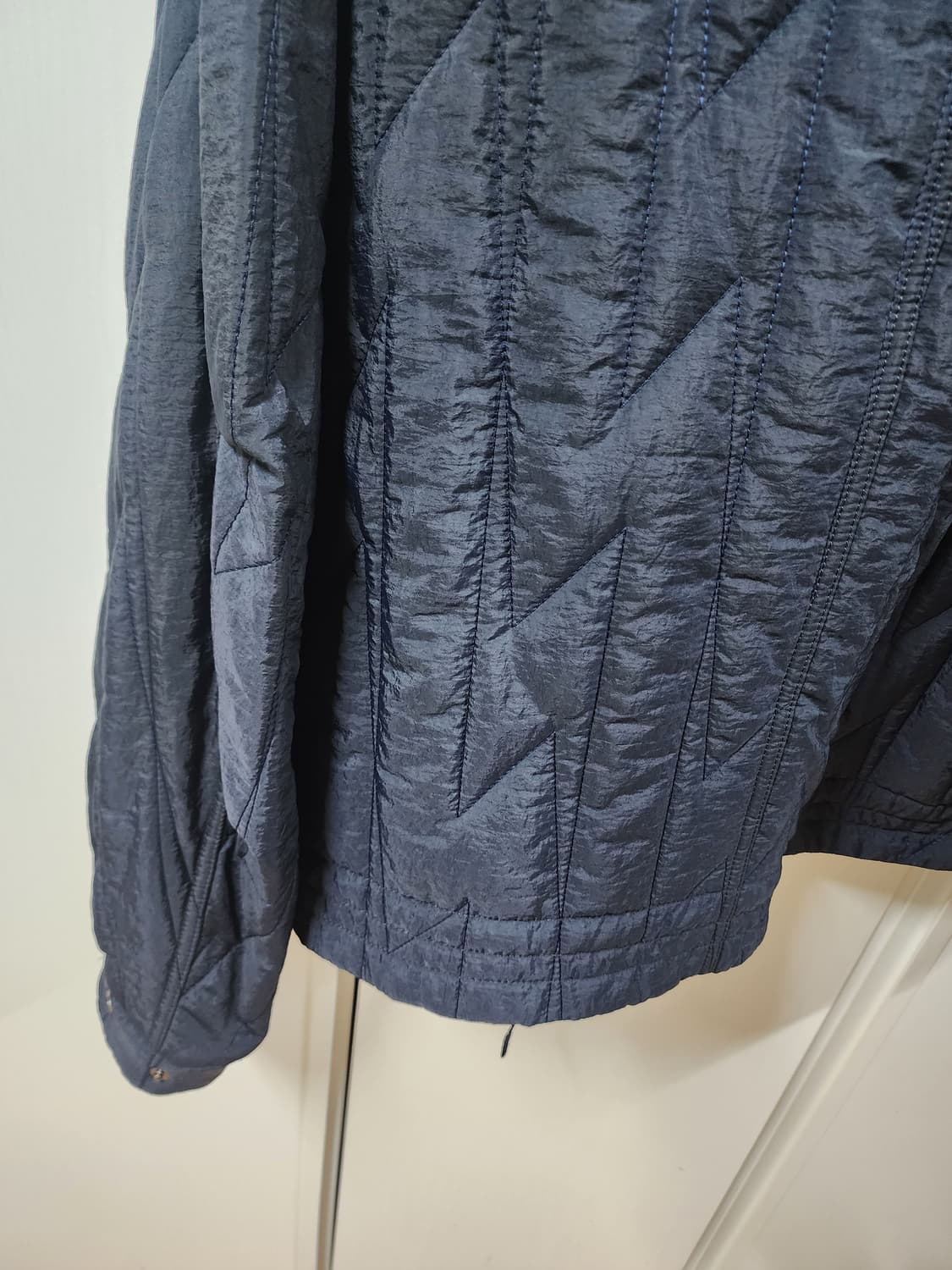 언어펙티드 퀼티드 블루종 22fw 네이비 L 상품이미지8