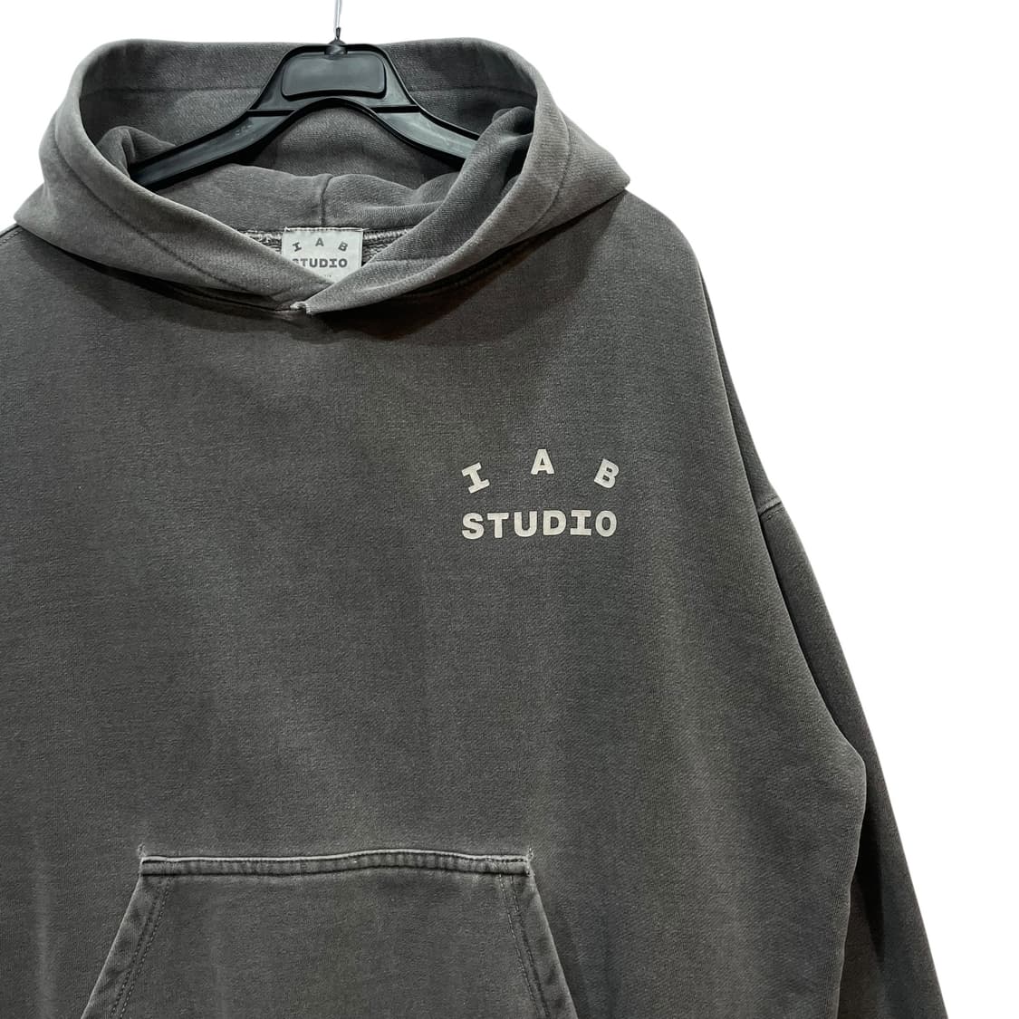 IAB Studio Logo Pullover Hoodie 상품이미지4